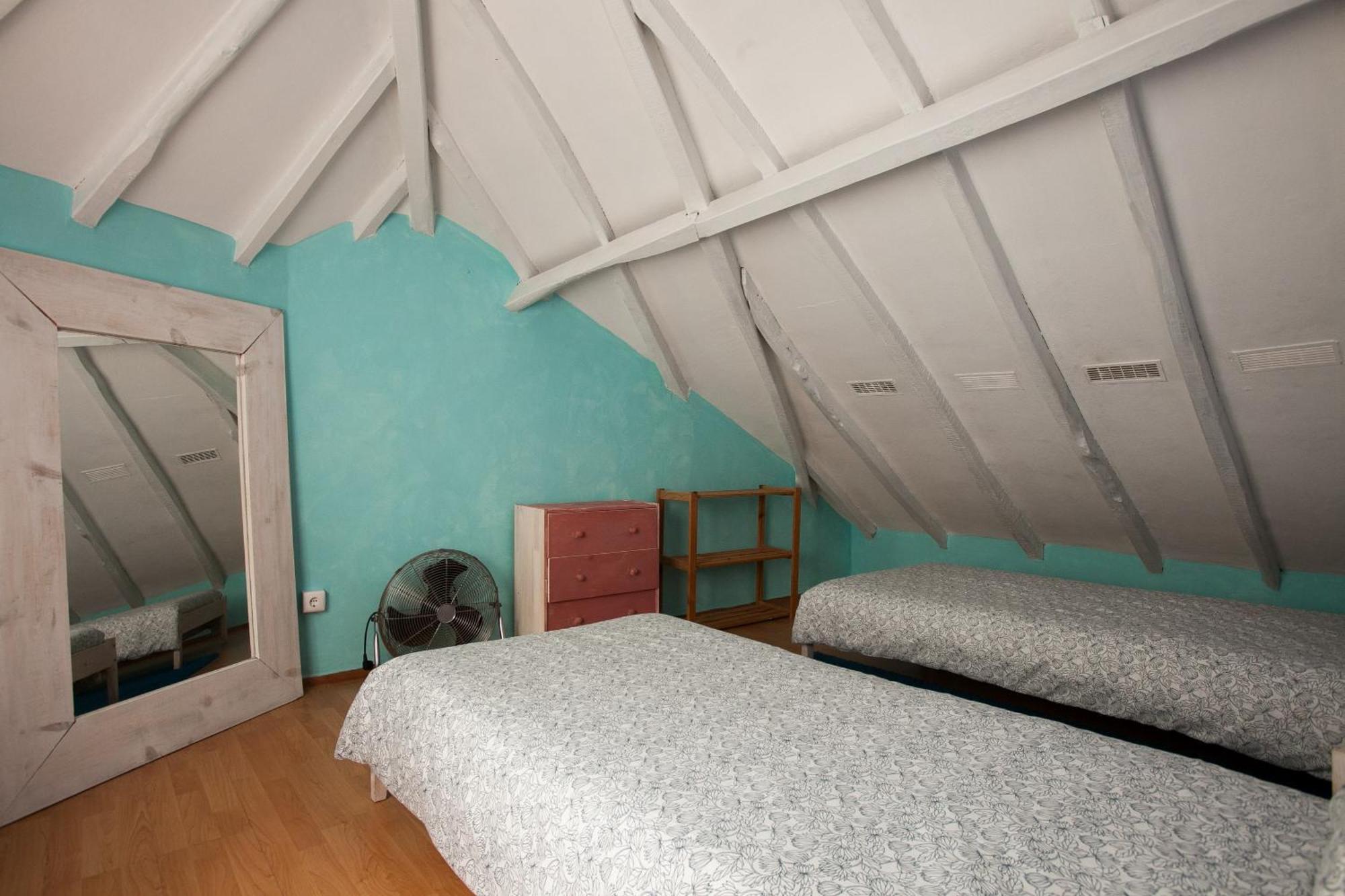 Ericeira Surf Camp 호스텔 객실 사진
